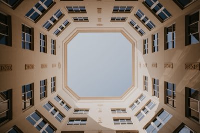 情報公開の背景：なぜ今、米軍はUAPの透明性を高めるのか